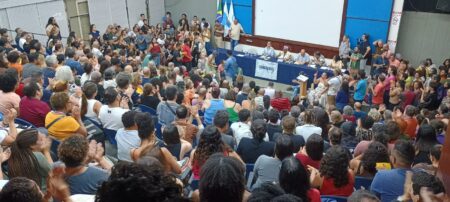 Técnicos da Uerj aprovam greve a partir do dia 09 de abril e ato conjunto no dia 07 na Alerj