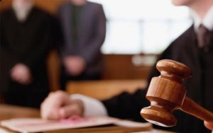 Sintuperj impetra ações judiciais em defesa de Uerj, Uenf e Uezo