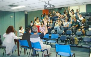 Servidores do CAp-Uerj discutem suas essencialidades em plenária na unidade