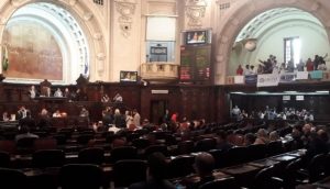 Alerj aprova em segunda votação autonomia da Uezo para progressão