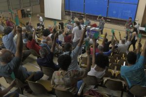 Assembleia de técnicos da Uerj aprova medidas para defender direito dos auxiliares