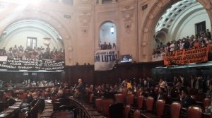 Criação da CPI das universidades públicas gera forte embate na Alerj