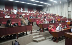 Sessão do Consun-Uerj presta solidariedade a aprovados em concurso e cria Pró-Reitoria de Políticas e Assistência Estudantil