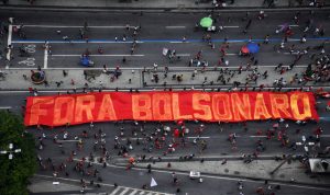 Contra Bolsonaro, ato público 19J reúne multidão nas ruas do Centro