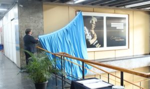 Em homenagem a Darcy Ribeiro, reitor da Uerj anuncia criação dos auxílios saúde, educação e transporte para os servidores da universidade