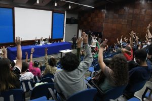 Assembleia comunitária se posiciona pela manutenção das atividades presenciais e cobra garantias de segurança sanitária à Reitoria