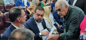 Diretoria Executiva do Sintuperj se encontra com governador Claudio Castro em evento no Hupe e reivindica aprovação da reformulação do Plano de Carreira da Uerj