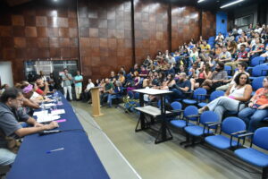 Assembleia dos técnicos avalia greve e próximos passos do movimento